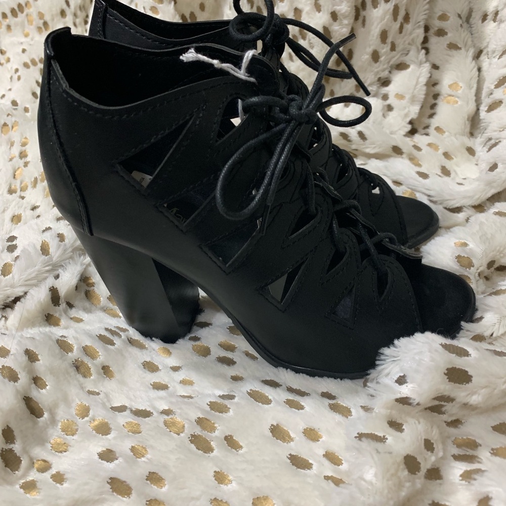 Black Peep Toe Heel